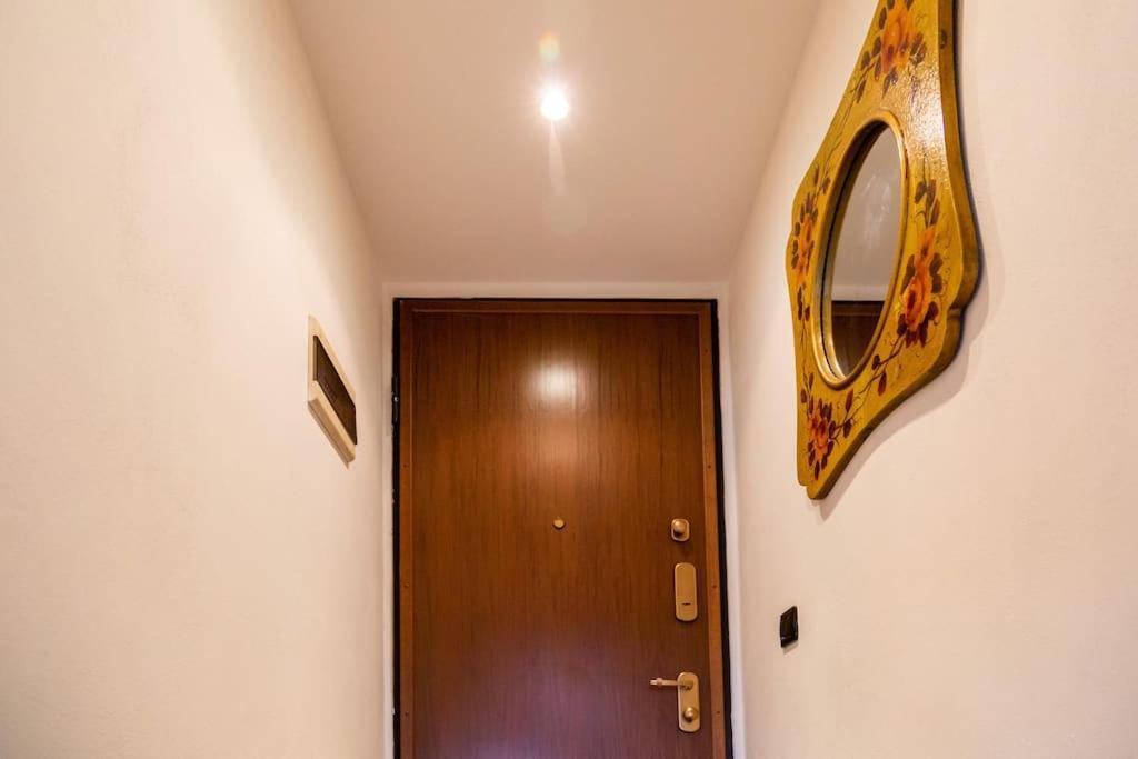 2 Min Da Porta Genova - Elegante Bilocale Διαμέρισμα Μιλάνο Εξωτερικό φωτογραφία